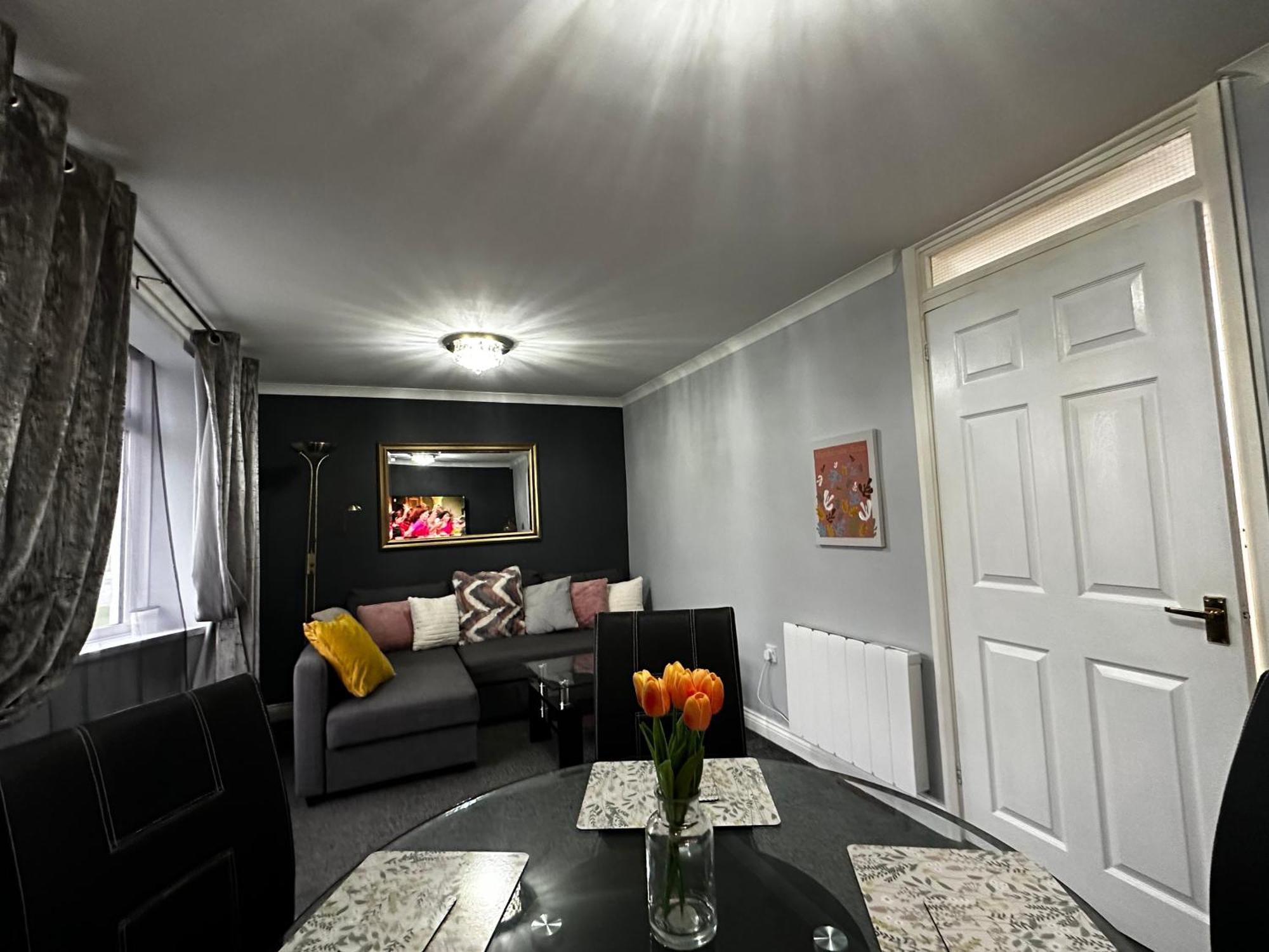 Marton Apartments Luaran gambar